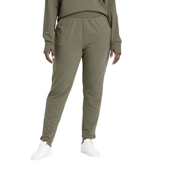 High-Rise French Terry Butter Wash Tapered Pants | All in Motion | Medium - Picture 13 of 13